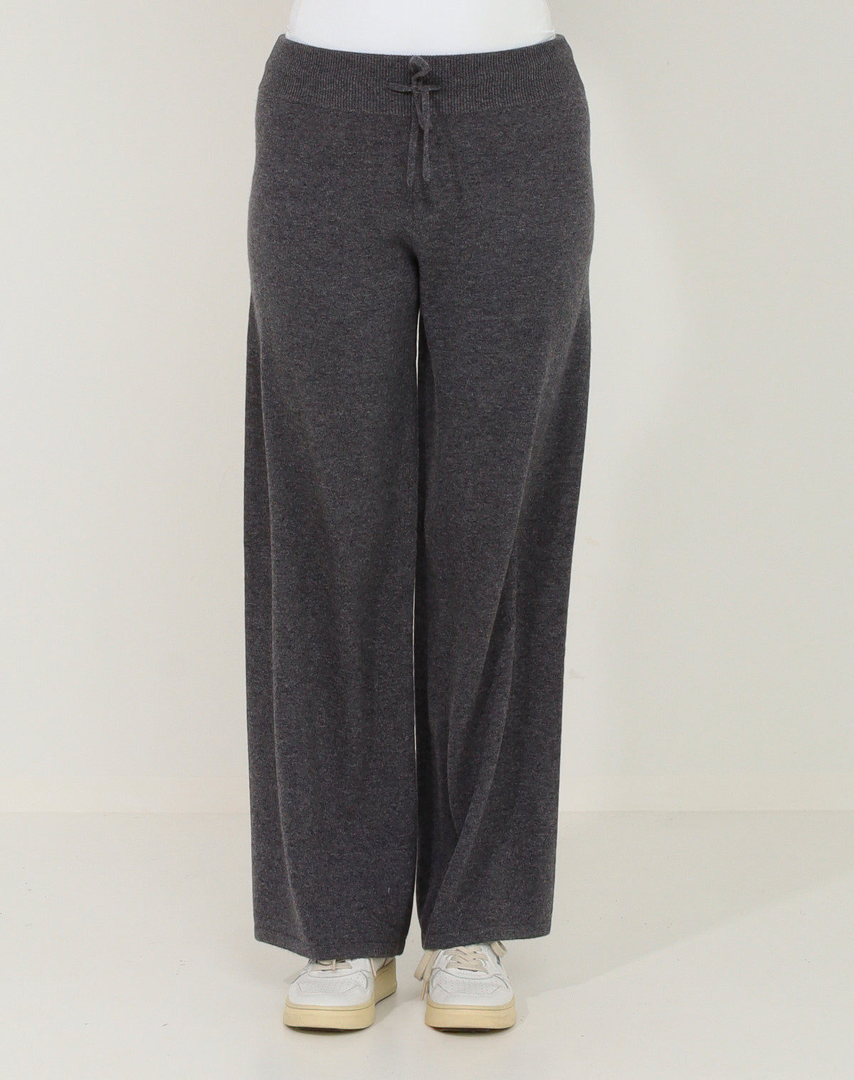 LISA YANG Strickhose