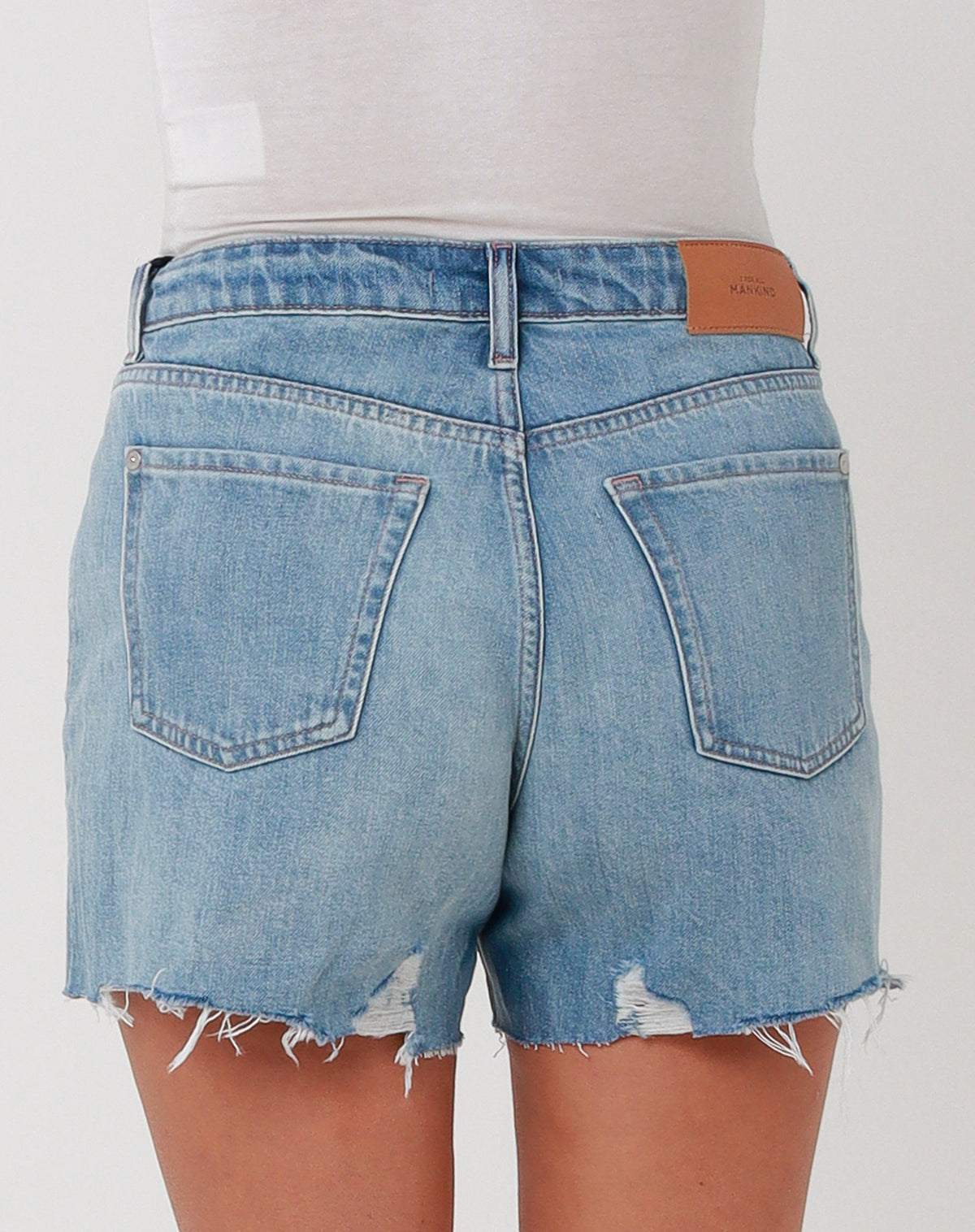 7 FOR ALL MANKIND Short